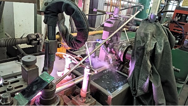 不銹鋼管酸洗鈍化，究竟有何奧秘？