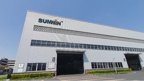 不銹鋼管想要用得好，拋光處理少不了